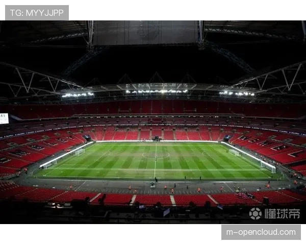 2026年决赛场馆温布利启动草皮更换工程，确保决赛场地最佳状态。